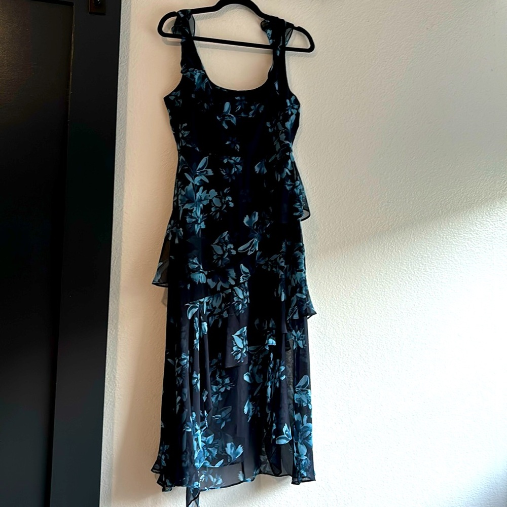 BCBG MAXAZRIA MIDI dress